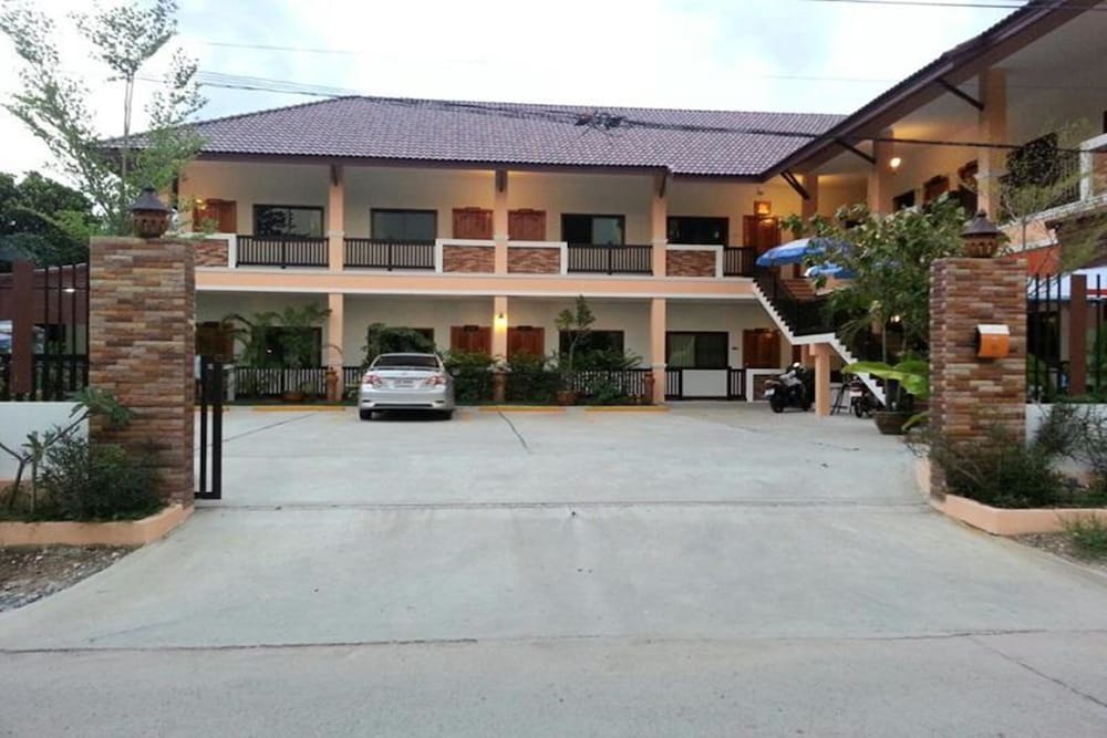 N-Joy Place 6/17