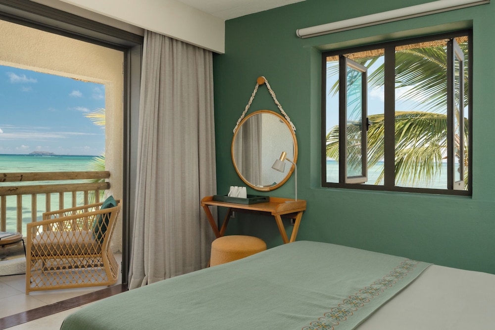 COMFORT, SEA VIEW