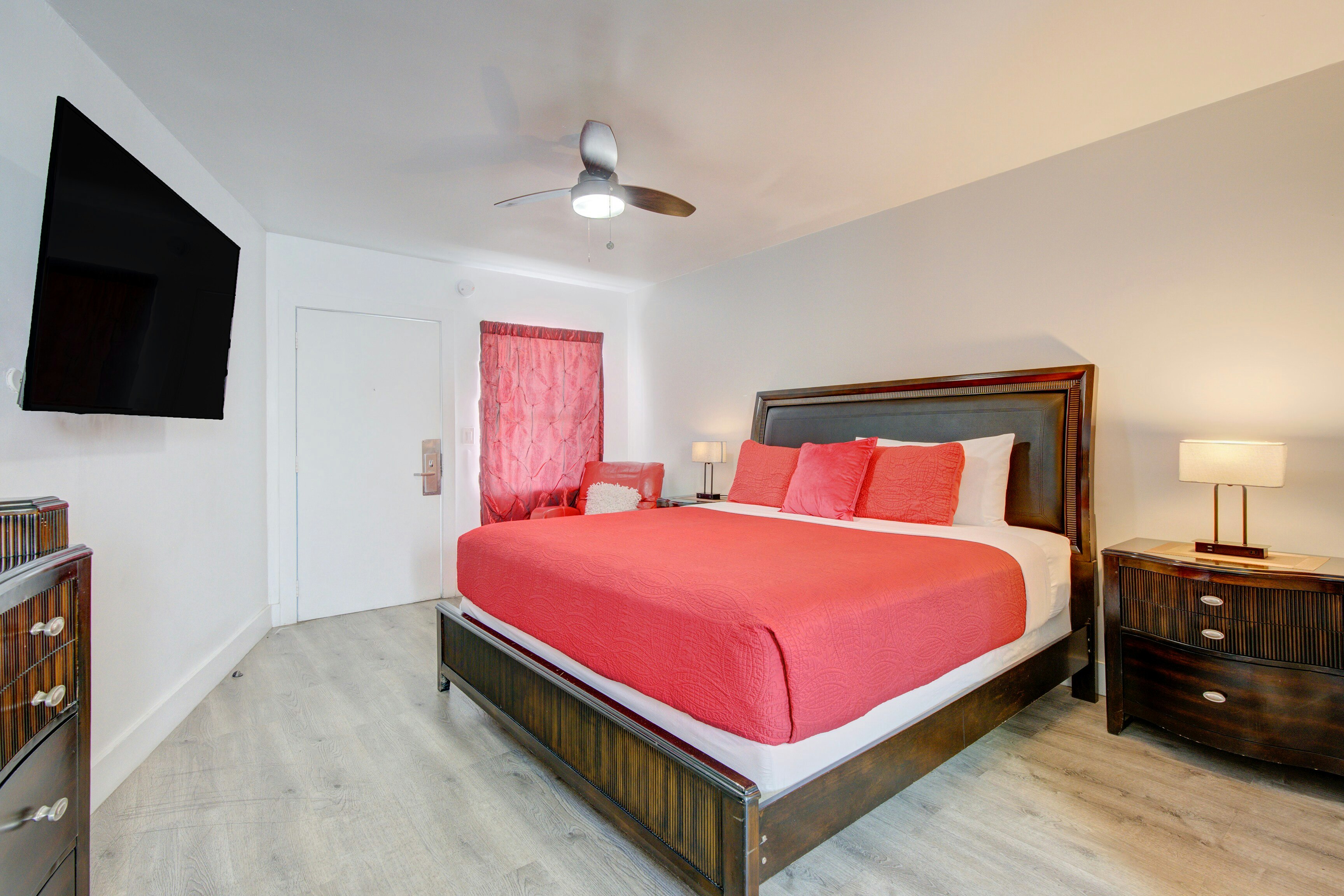 Leeward Motel By Capital O North Miami Beachside 26/55