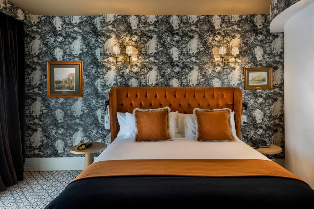 Casa Verbena Madrid, Outset Collection by Hilton 11/46