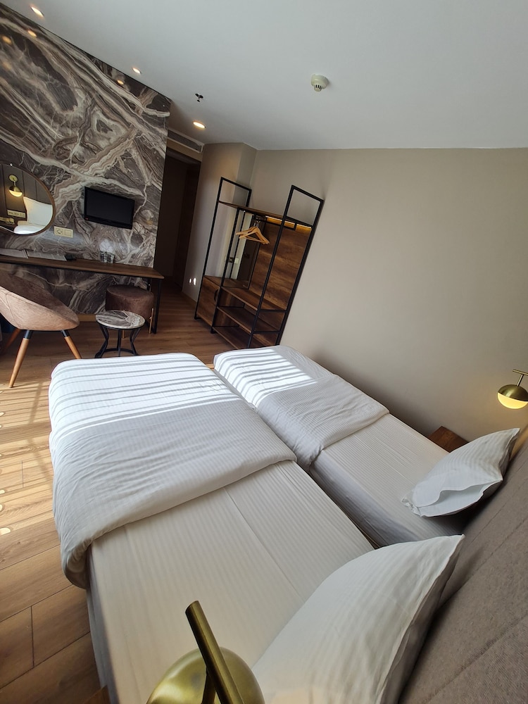 Comfort, Double Bed, Low Floor