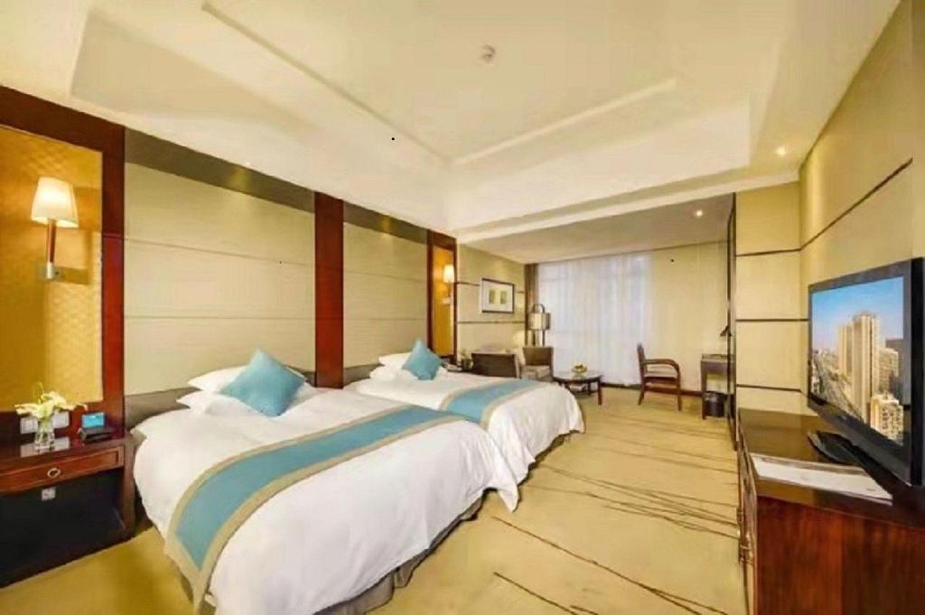 Superior, Twin Beds