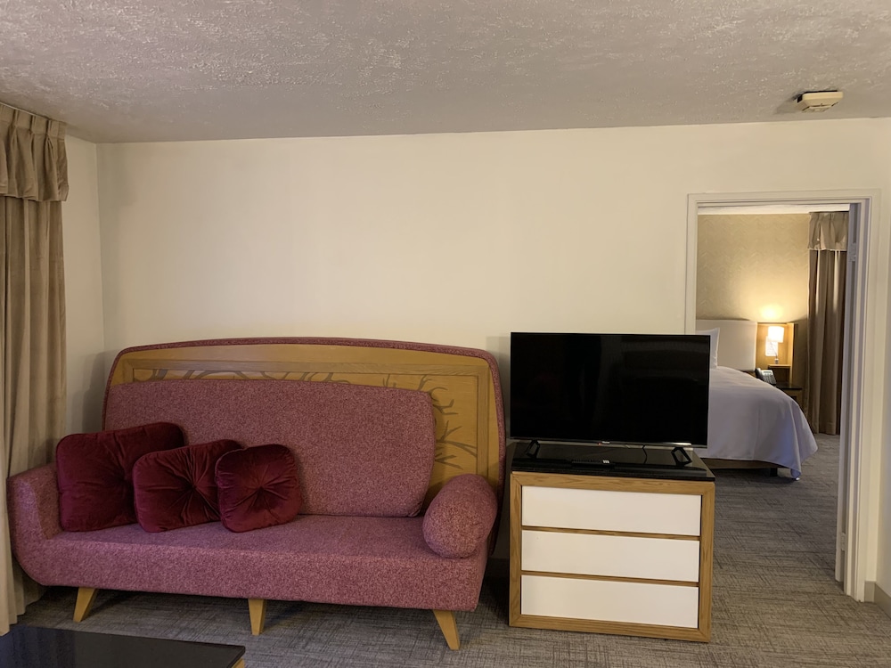 Split Rock Resort 50/79