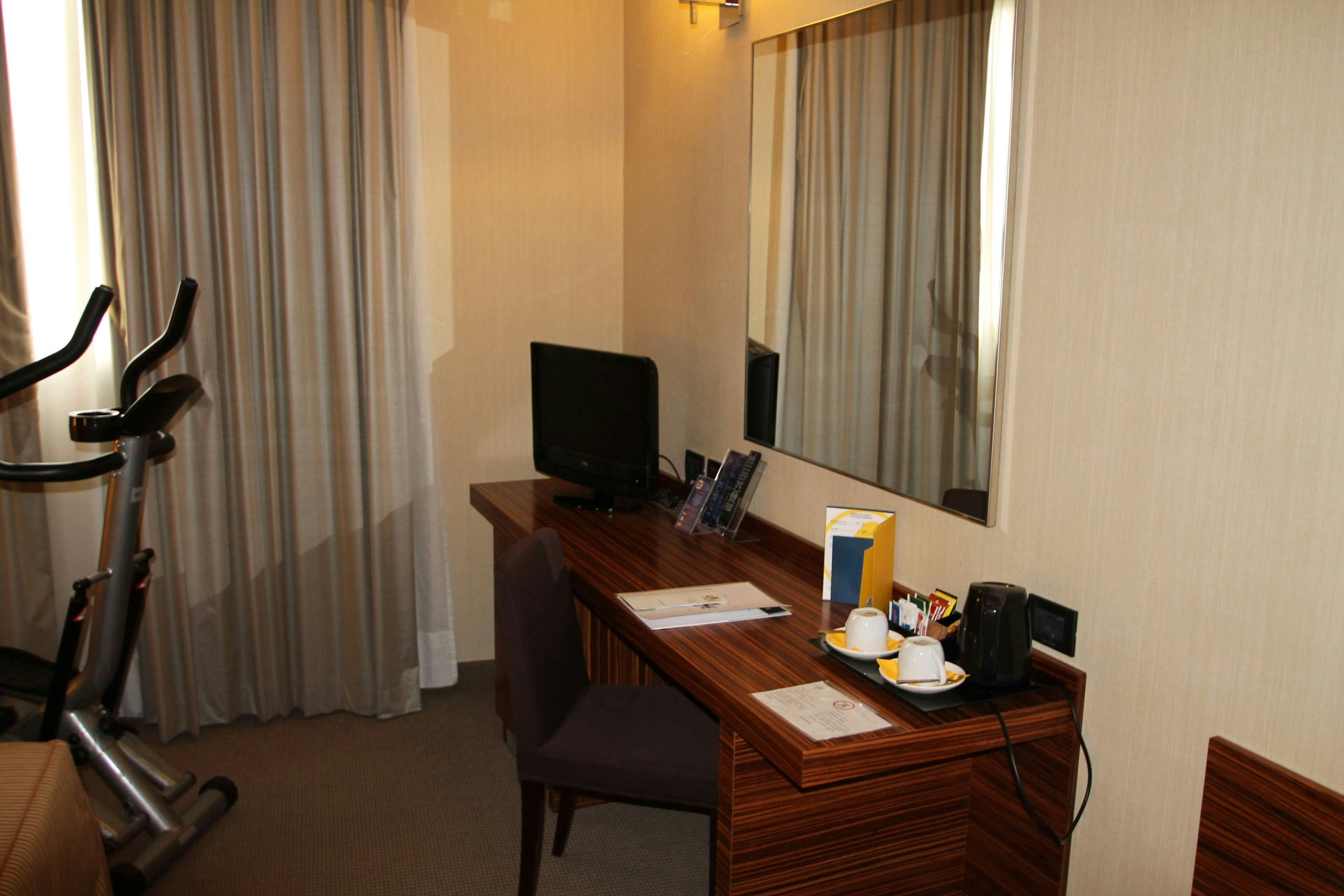 Mh Hotel Piacenza Fiera 25/31