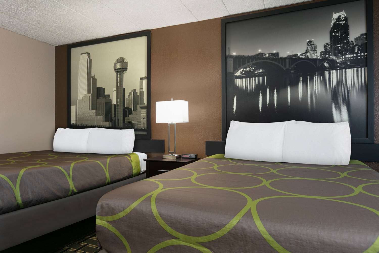 Super 8 By Wyndham Grand Prairie North 15/29