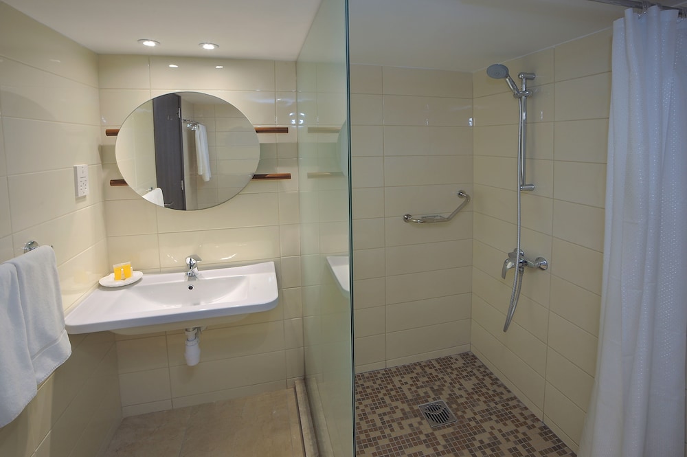 Nelia Beach Hotel & Spa 62/67