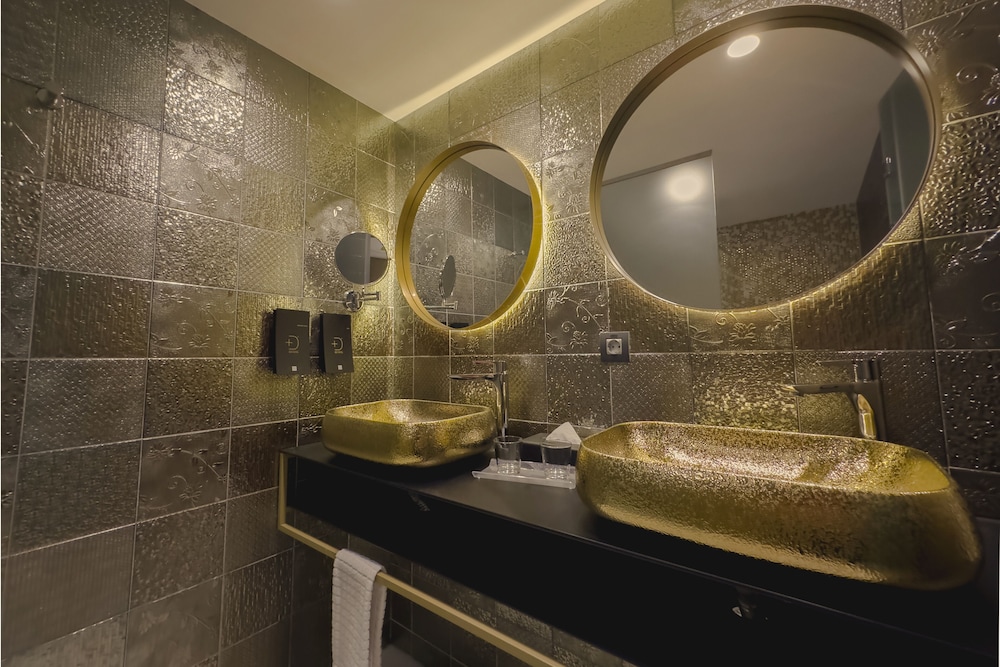 BLUESEA Design Plus Bex Hotel 66/67