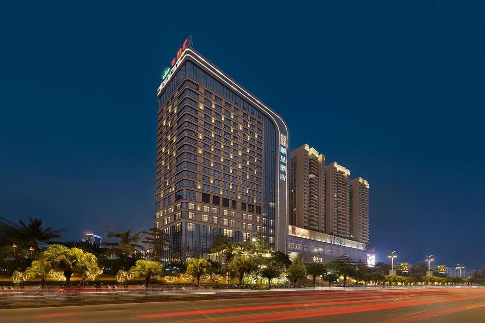 One City Rezen Hotel 1/46