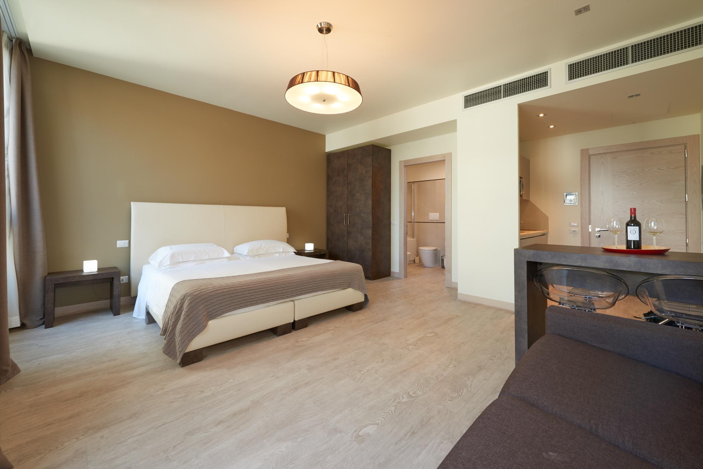 Junior Suite, Kitchen, Pool Access