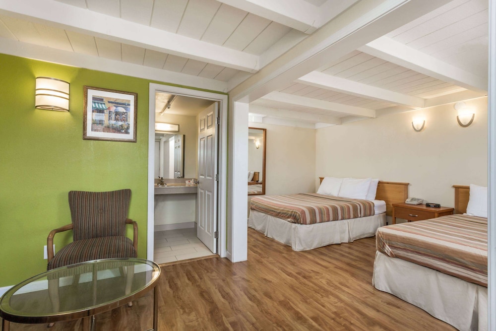 Travelodge By Wyndham Fairfield/Napa Valley 21/35