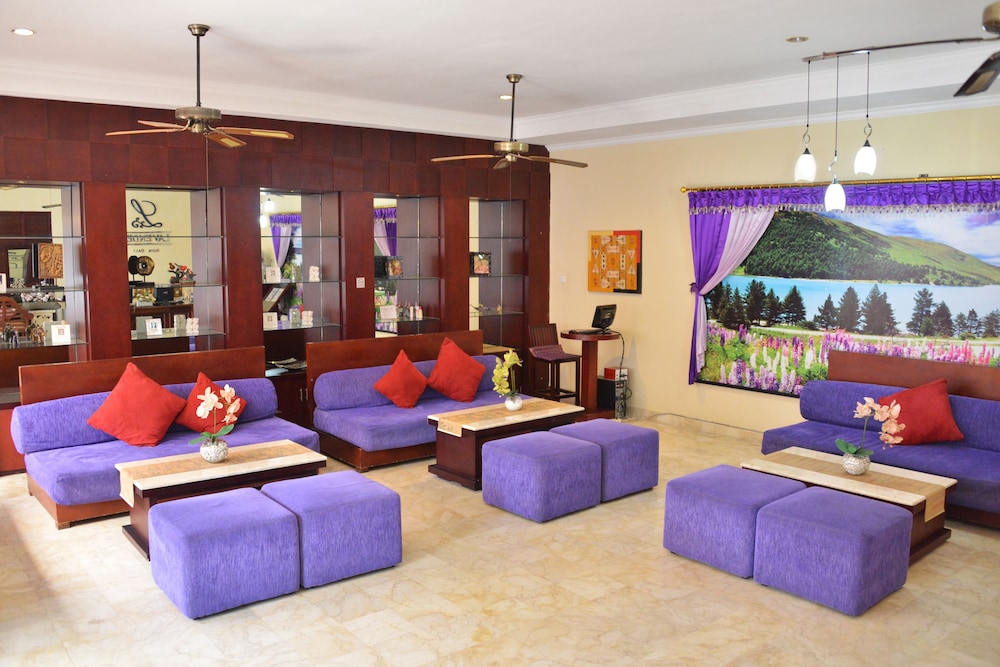 Lavender Villa And Spa 24/40