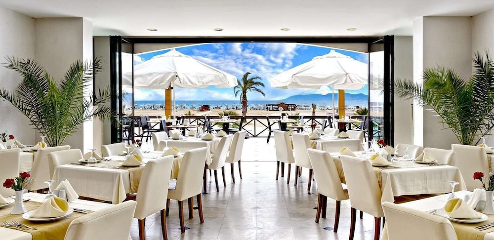Ayvalik Inar Hotel 36/44