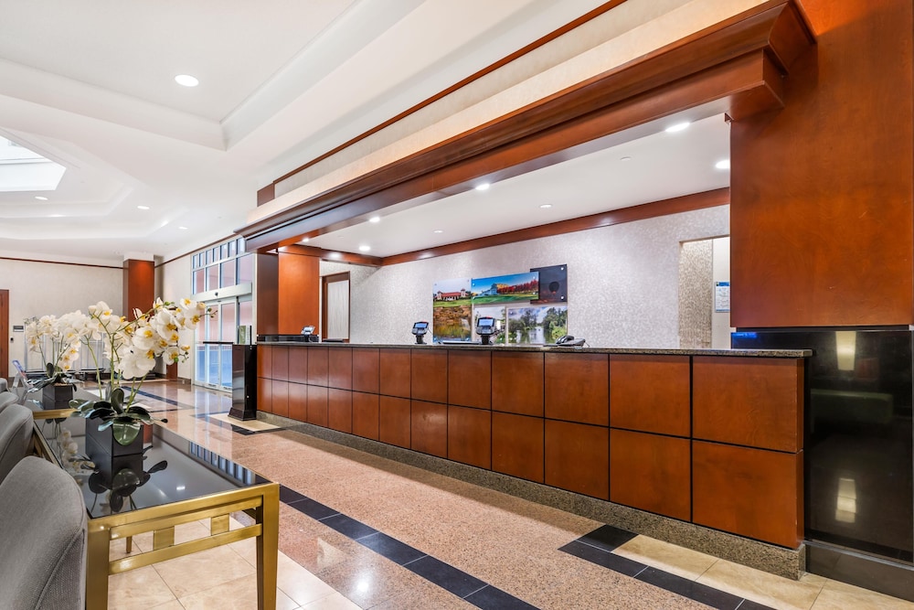 Drury Inn and Suites St Louis Forest Park 2/49