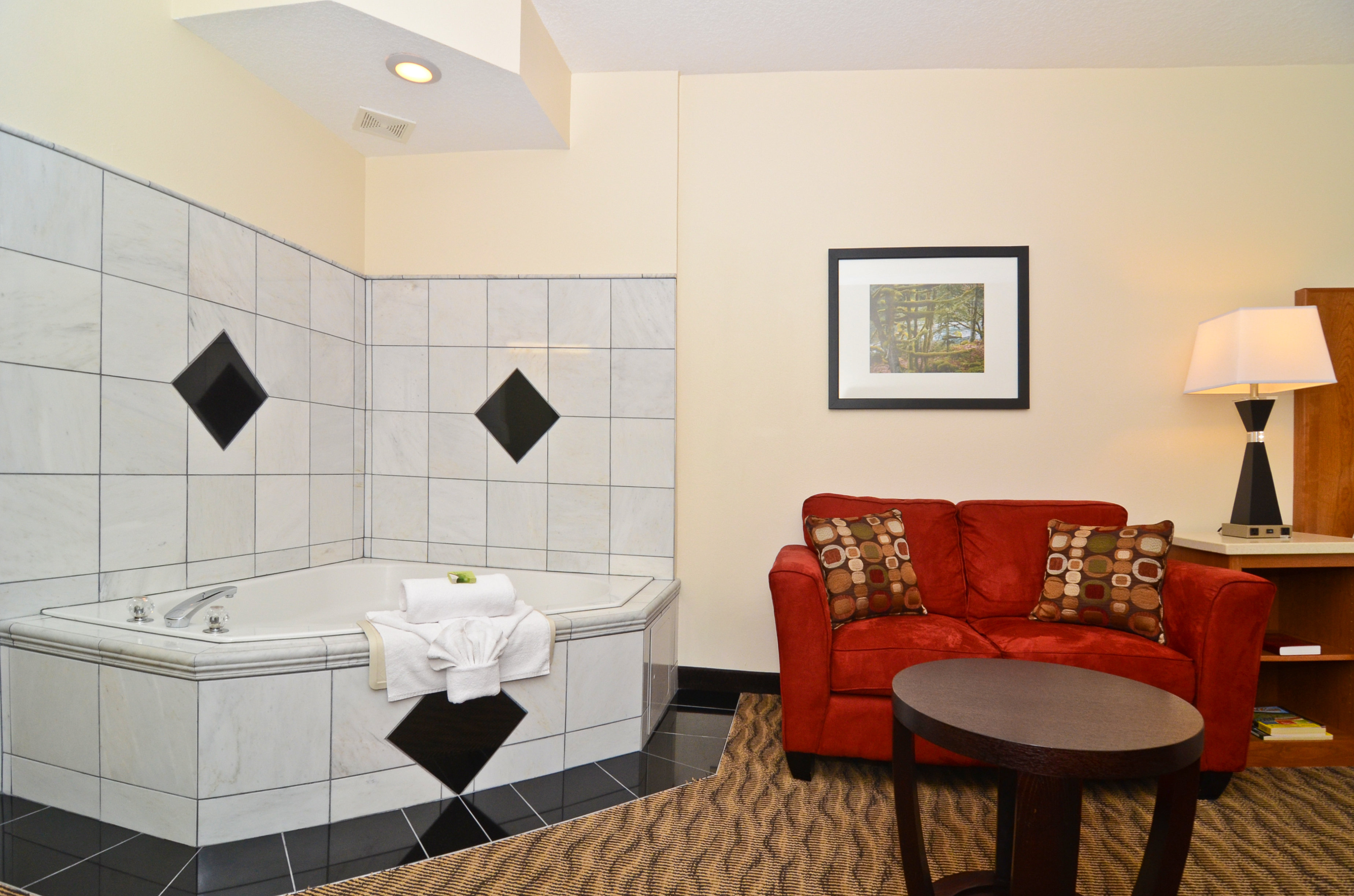 Best Western Plus Park Place Inn & Suites 48/76