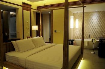 Deluxe, King Bed, Sea Front