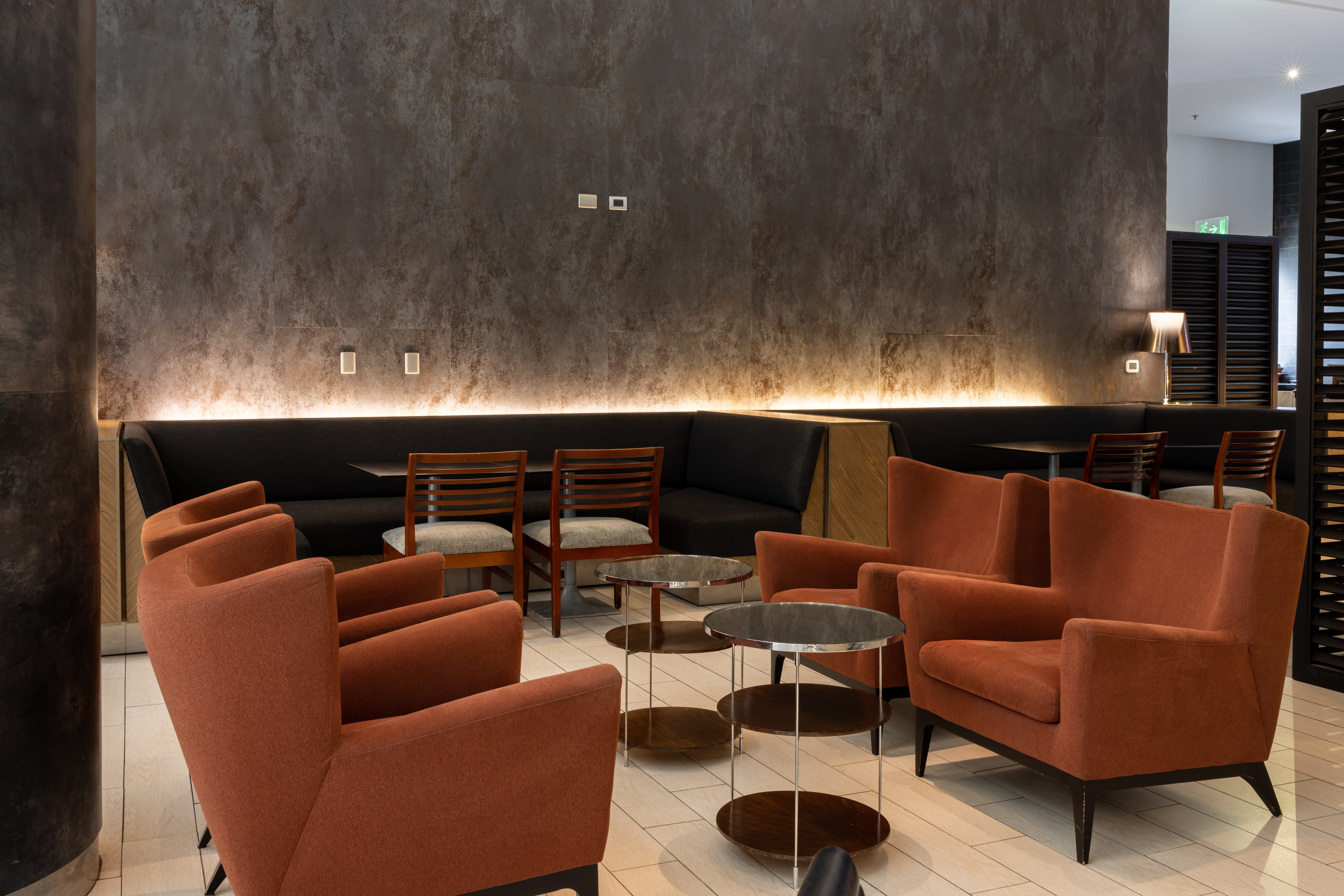 Holiday Inn Santiago Airport 52/75