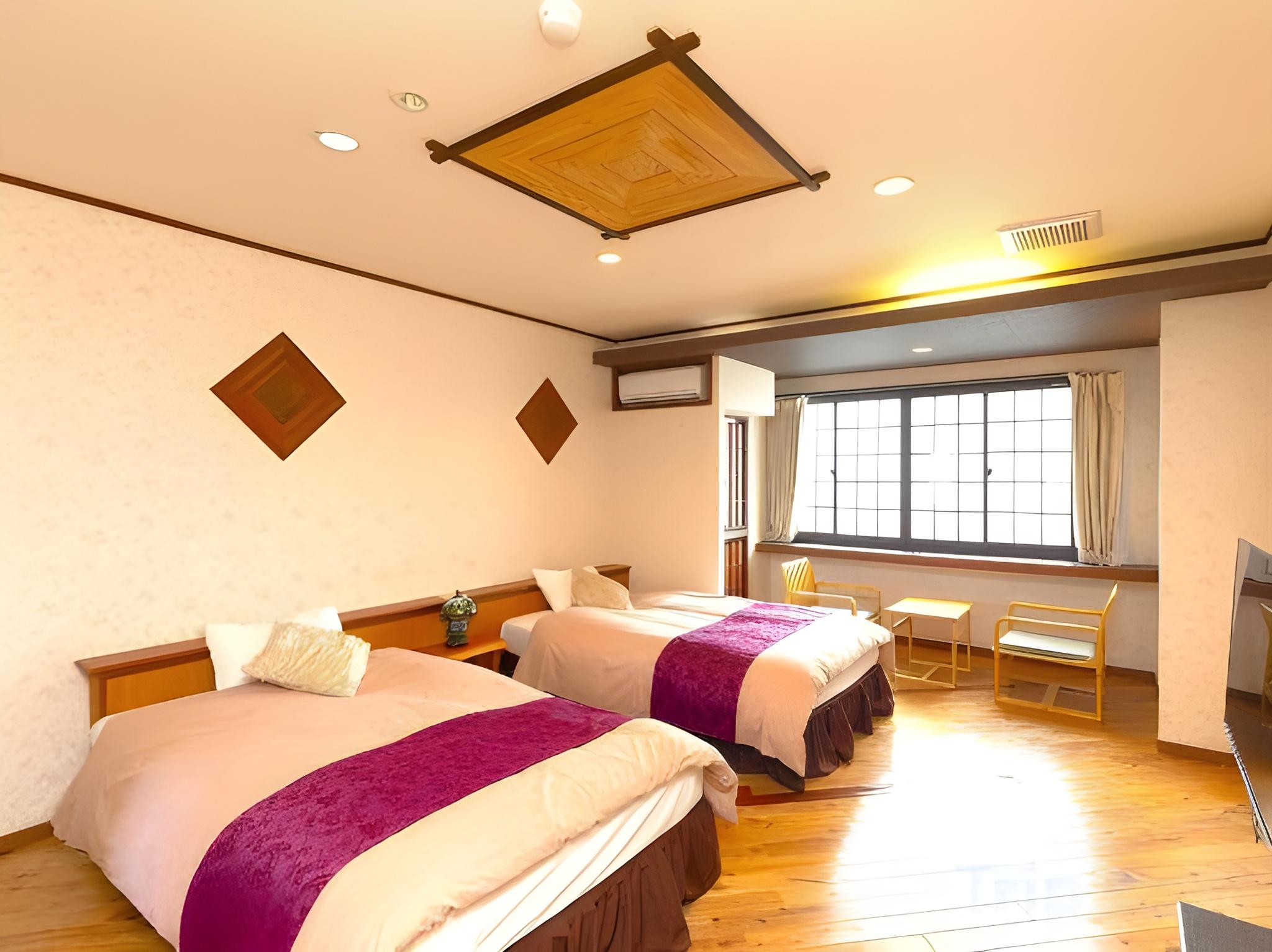 Standard, Twin Beds, No Bathroom