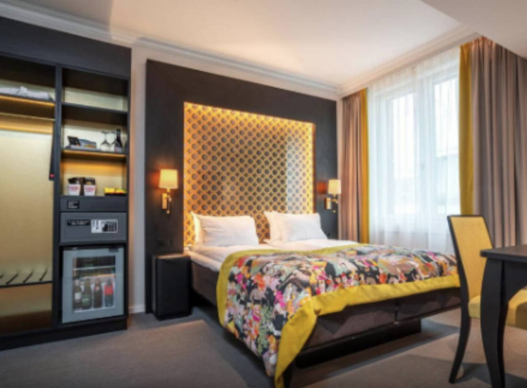 Room, Double or Twin Bed, Accessible