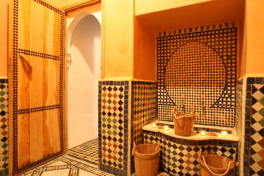 Dar Al Andalous Riad 40/71
