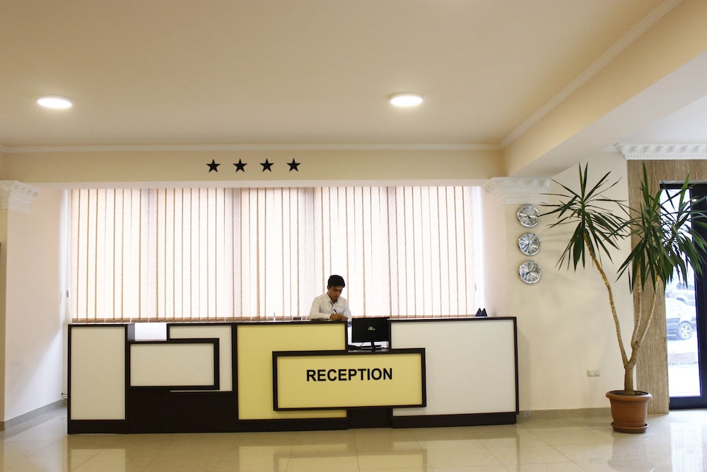 Comfort Hotel 6/50