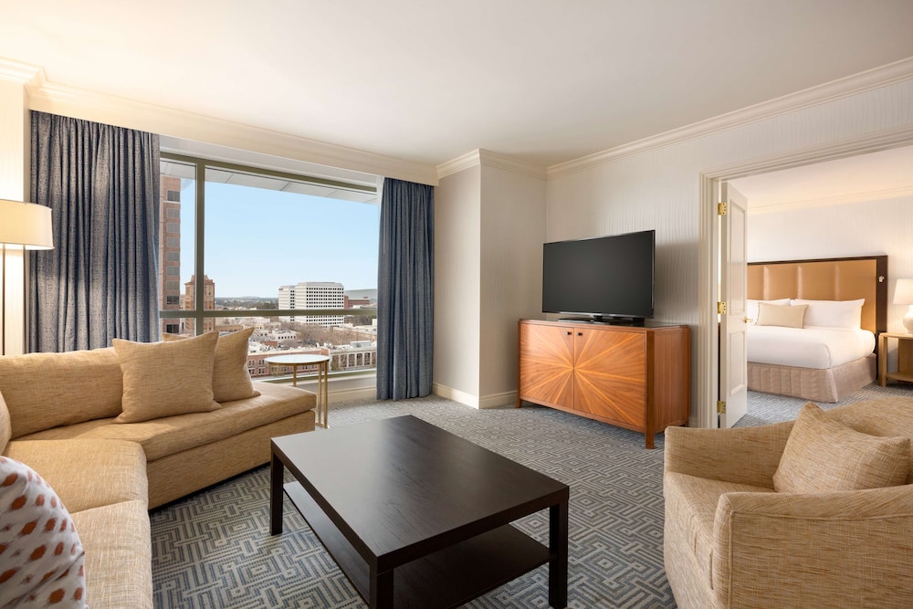 Signia by Hilton San Jose (ex. The Fairmont San Jose) 49/74