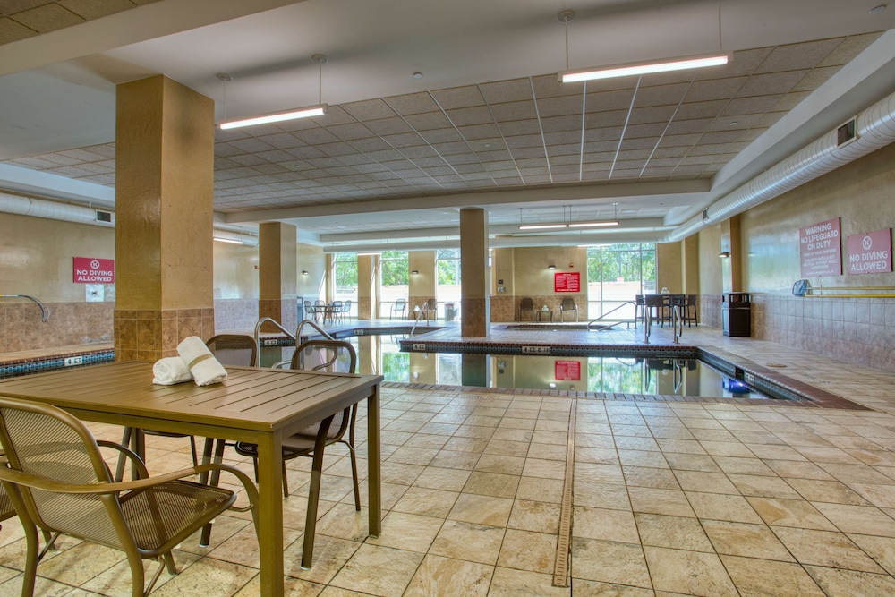 Drury Inn & Suites Near La Cantera Parkway 26/50