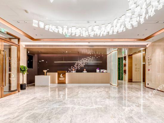 Lavande Hotel (Tianjin Xiaobailou Metro Station, Wudadao) 7/30