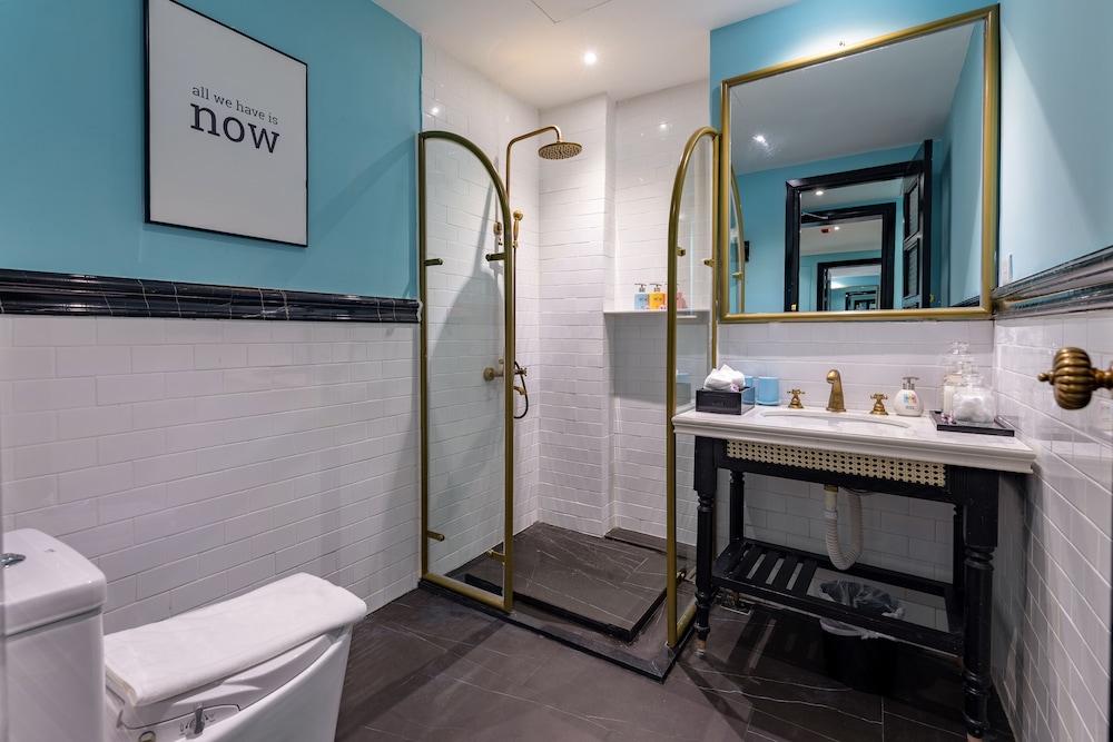 The Now Boutique Hotel 50/50