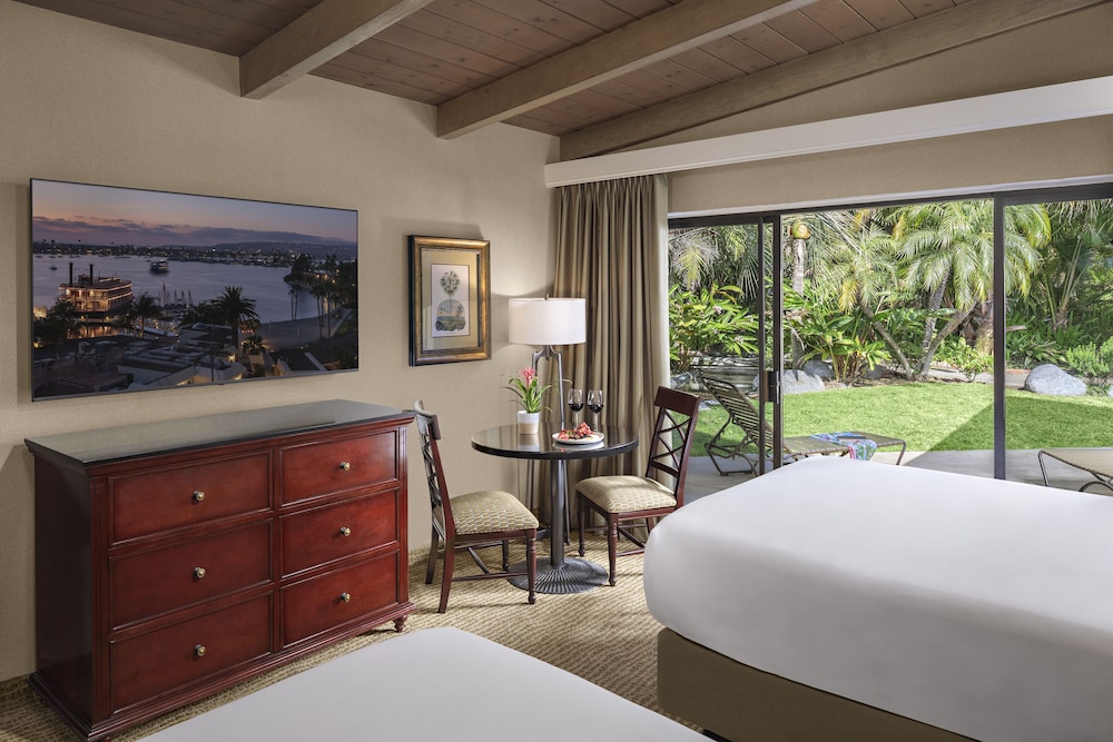 Resort, 2 Queen Beds, Accessible