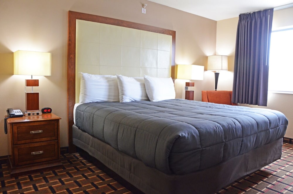 HERITAGE GRAND INN 19/100