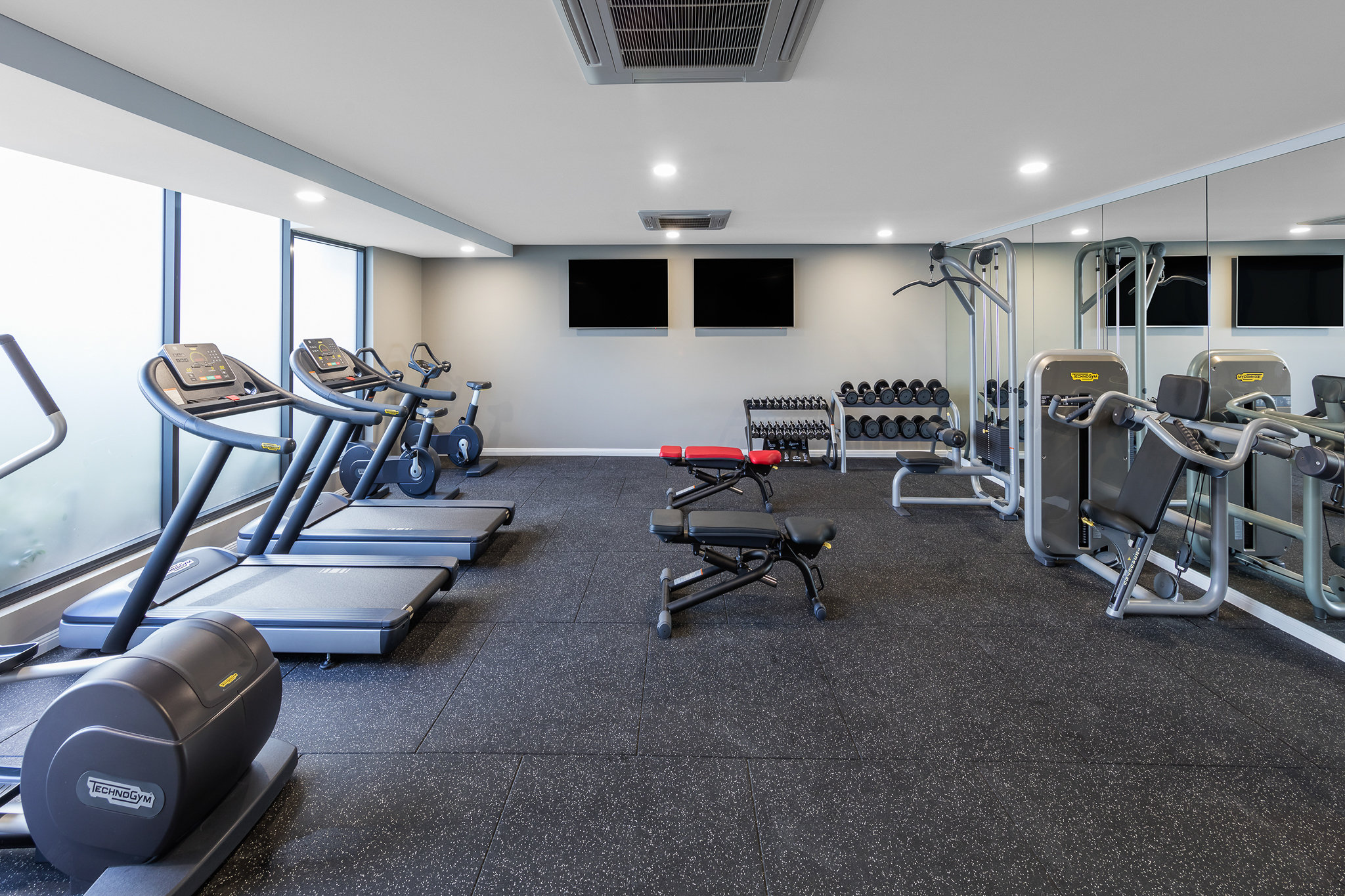 Meriton Suites Coward Street 27/50