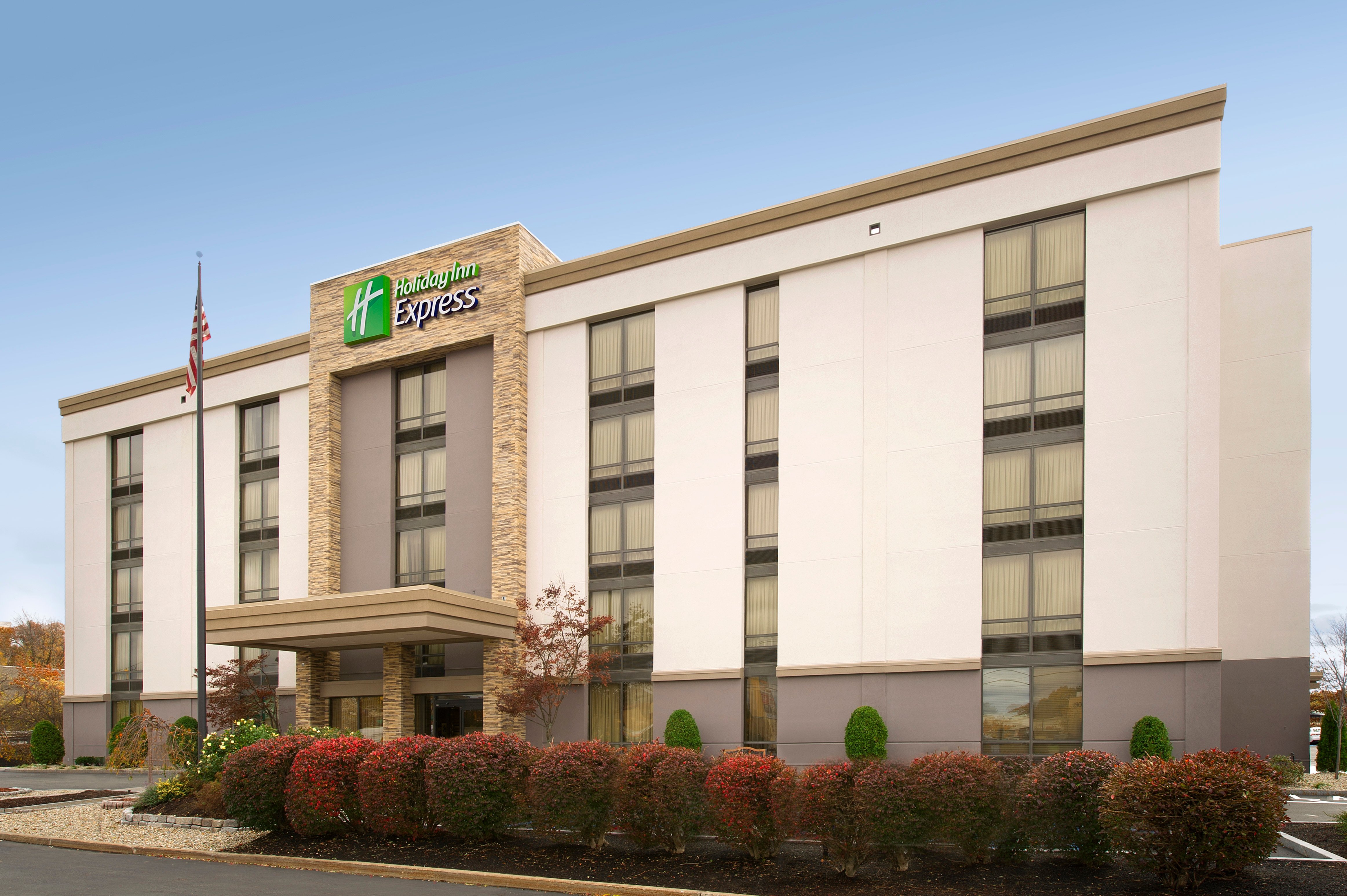 Holiday Inn Express Boston North -Woburn 3/50