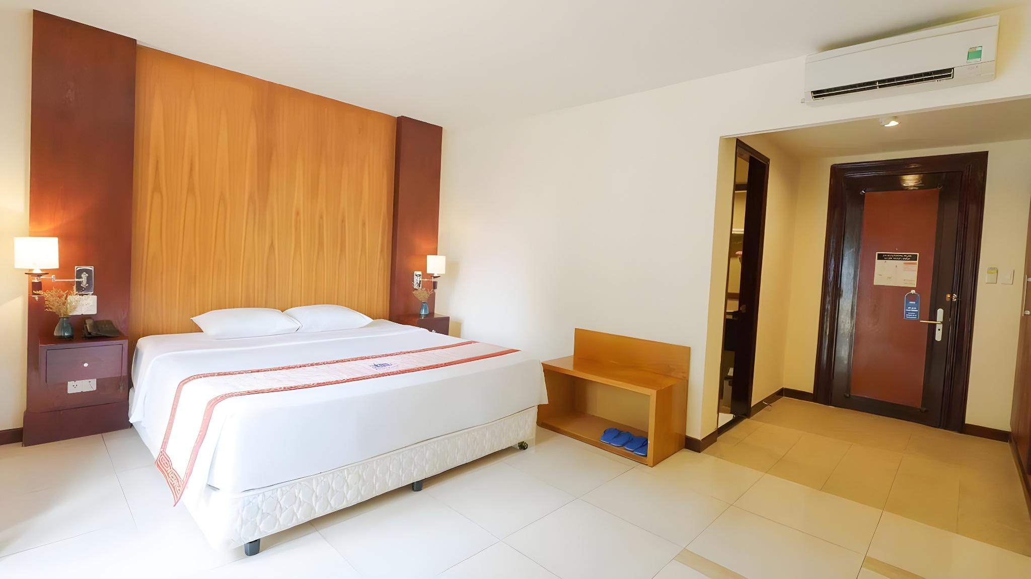 Room, Double Bed