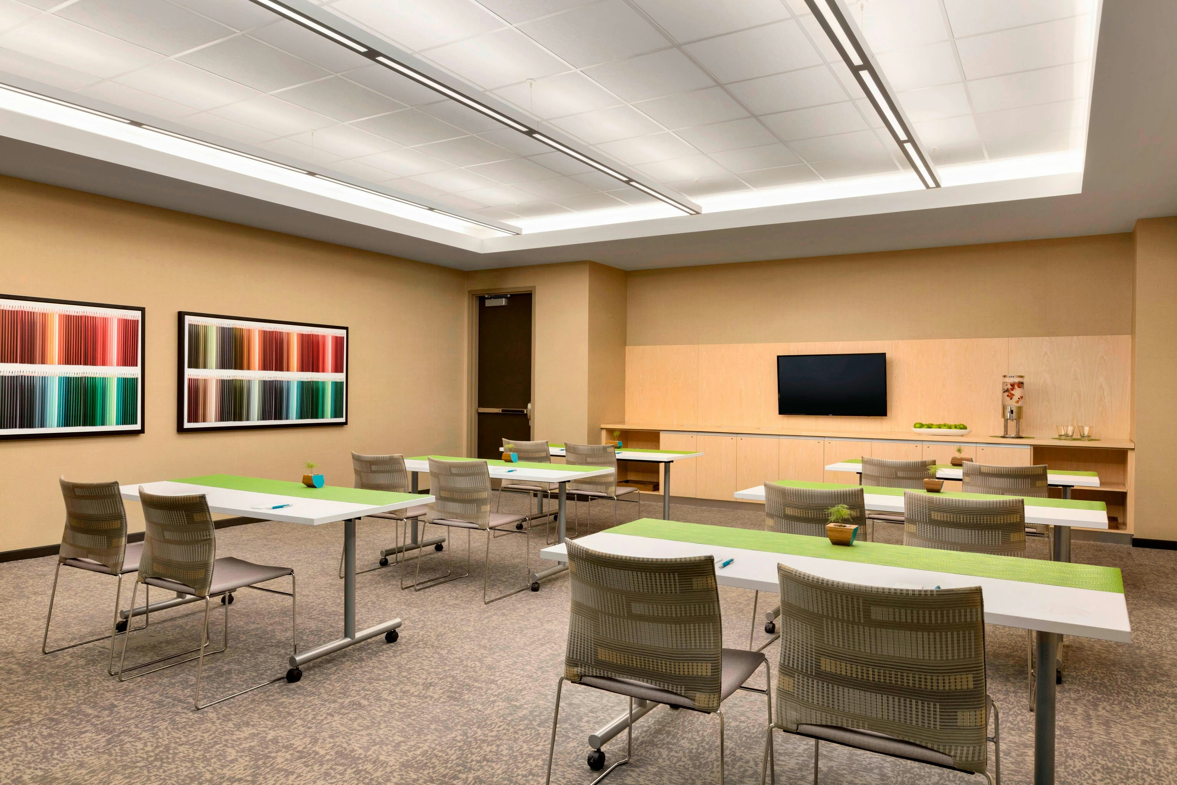 ALOFT DALLAS LOVE FIELD 28/34