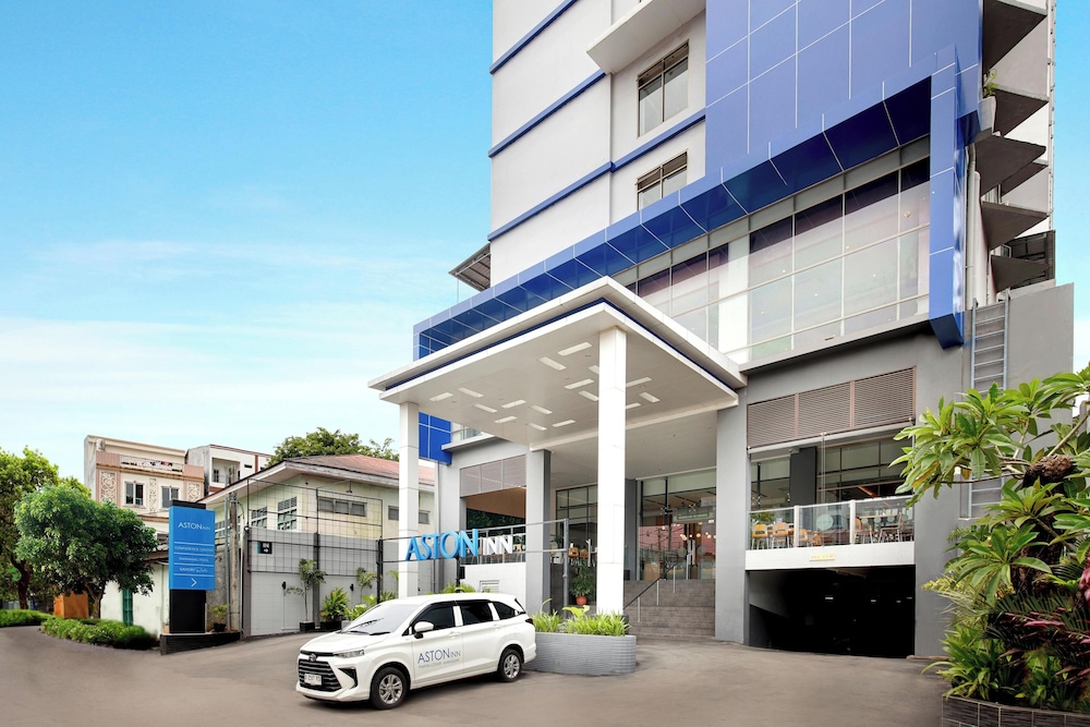 Aston Inn Pantai Losari Makassar 52/55