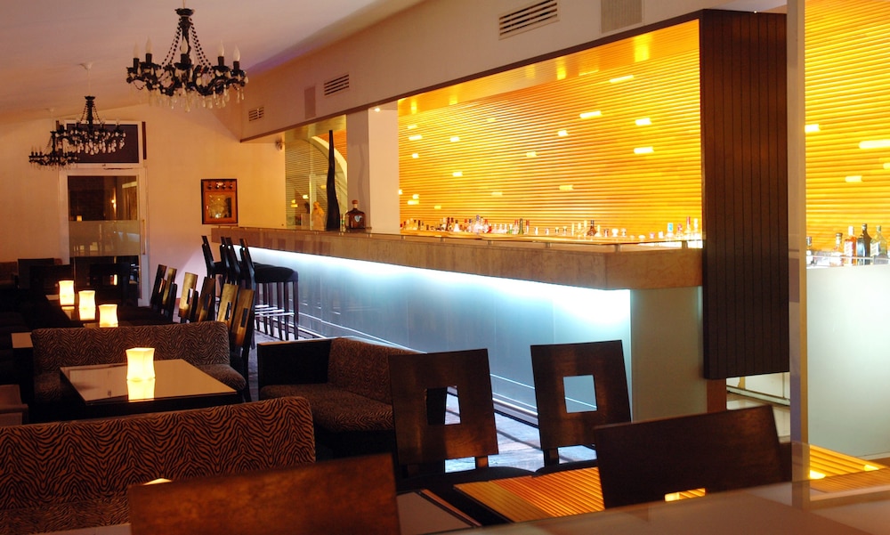 Los Juaninos Hotel 50/71