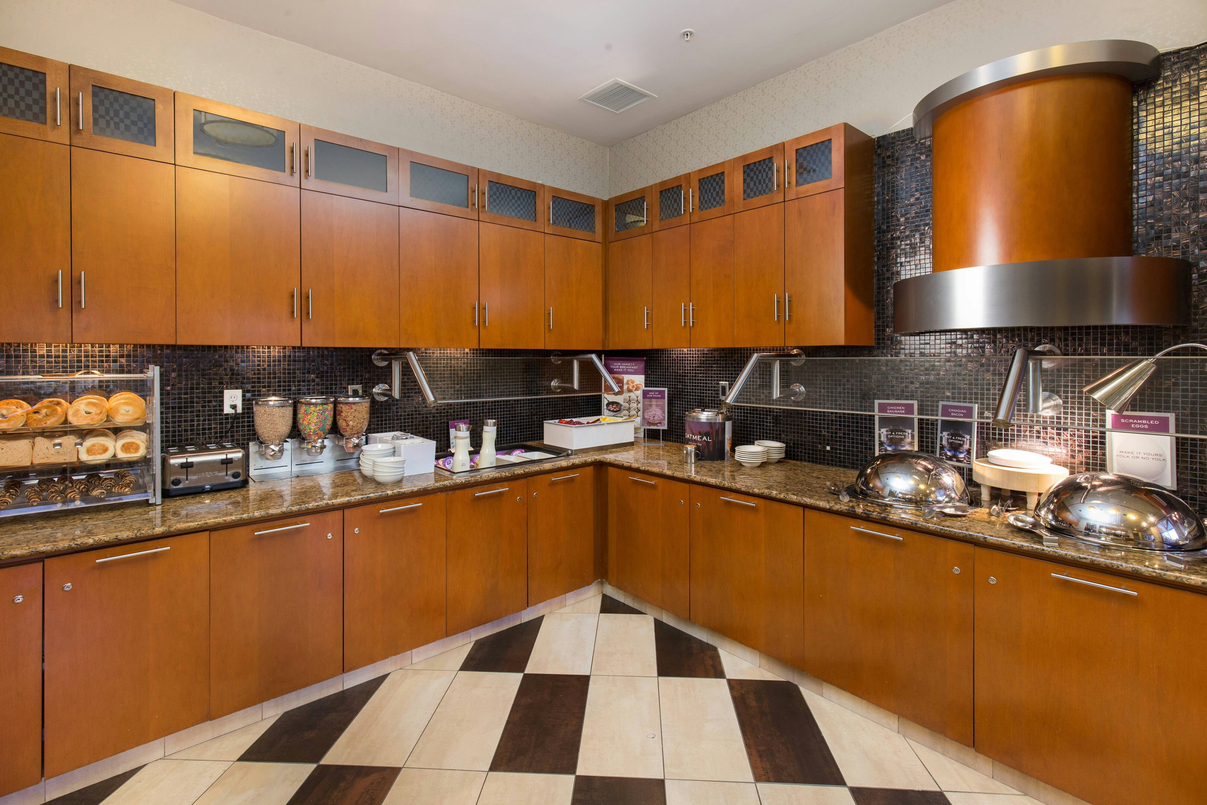 Residence Inn Springfield Old Keene Mill 26/42