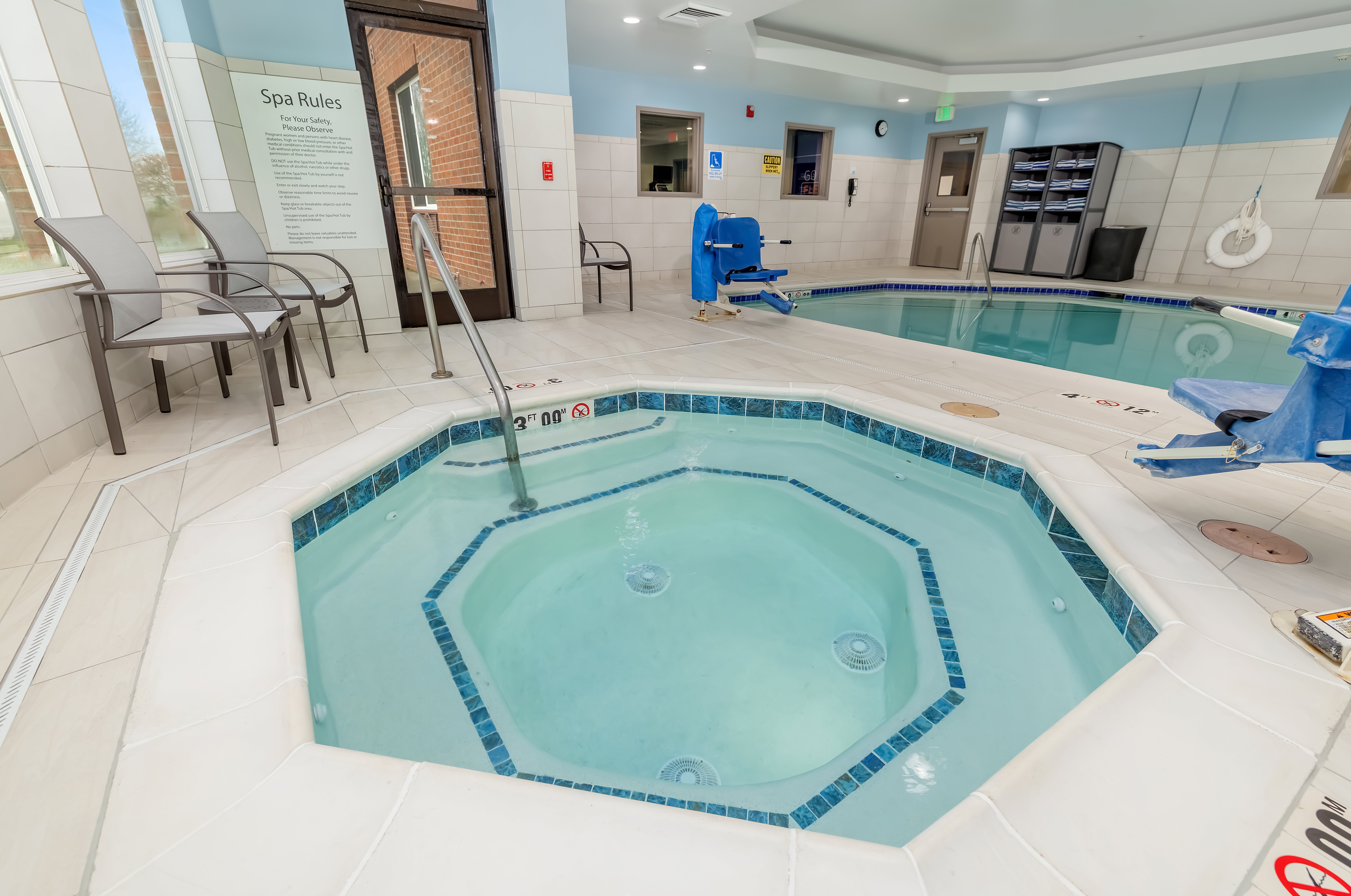 Holiday Inn Express Hotel And Suites Medford Central Point 45/80