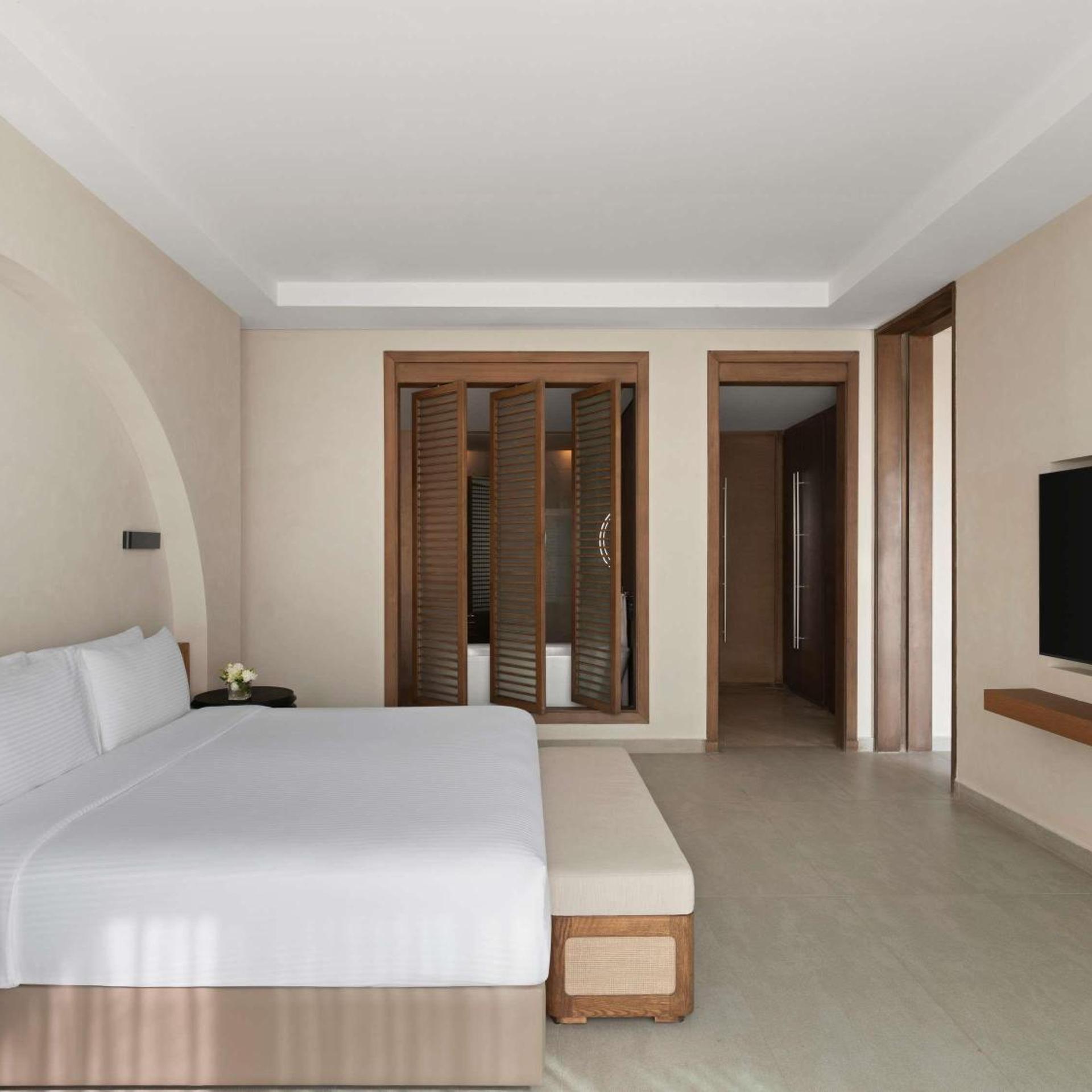 2 Bedrooms, Senior, Suite