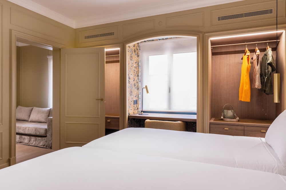 AVENIDA, PREMIUM, DOUBLE BED