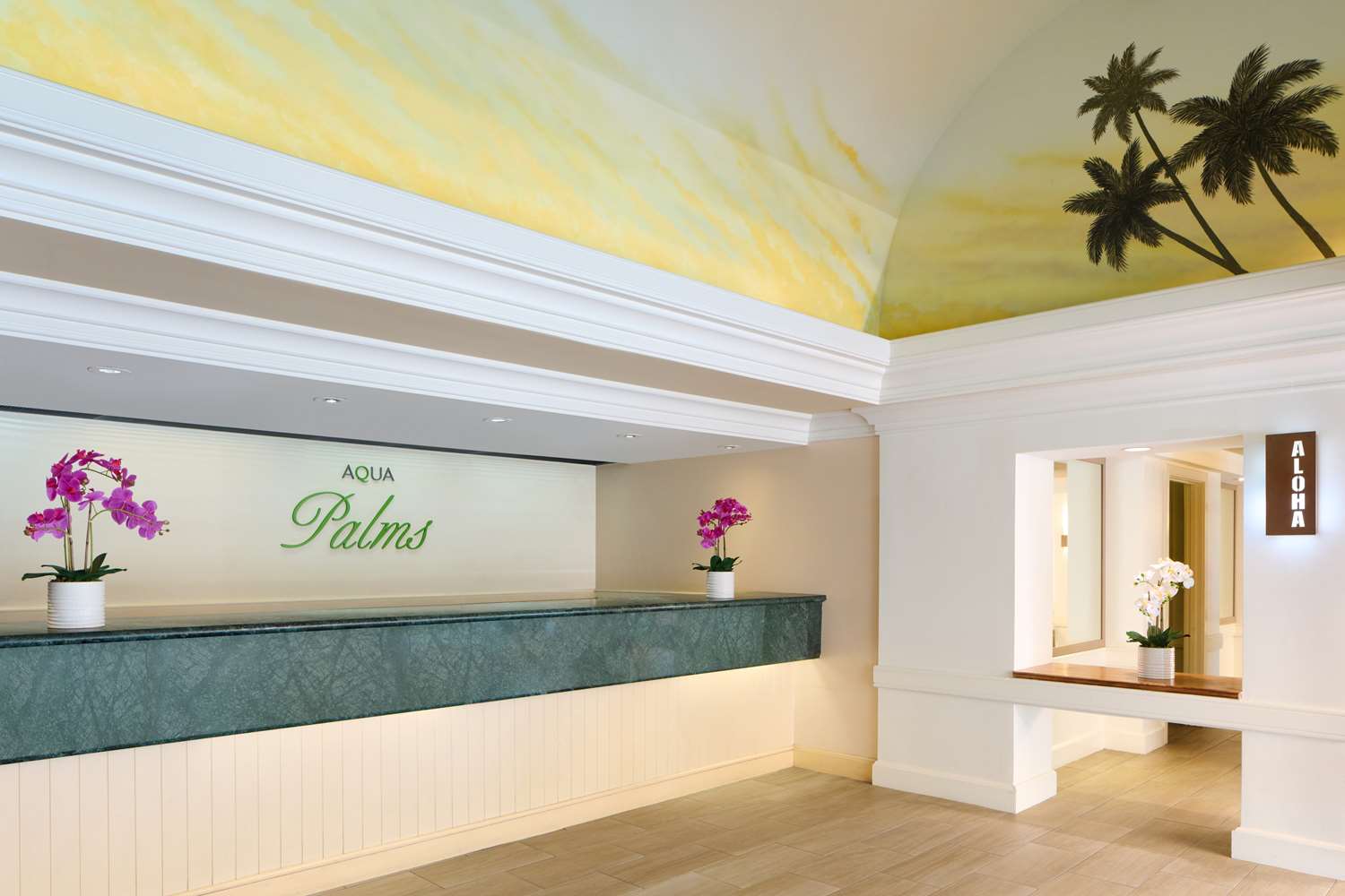 AQUA PALMS WAIKIKI 10/41