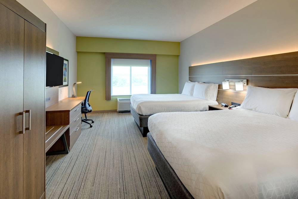 Holiday Inn Express Hotel and Suites Nashville-Opryland 21/64