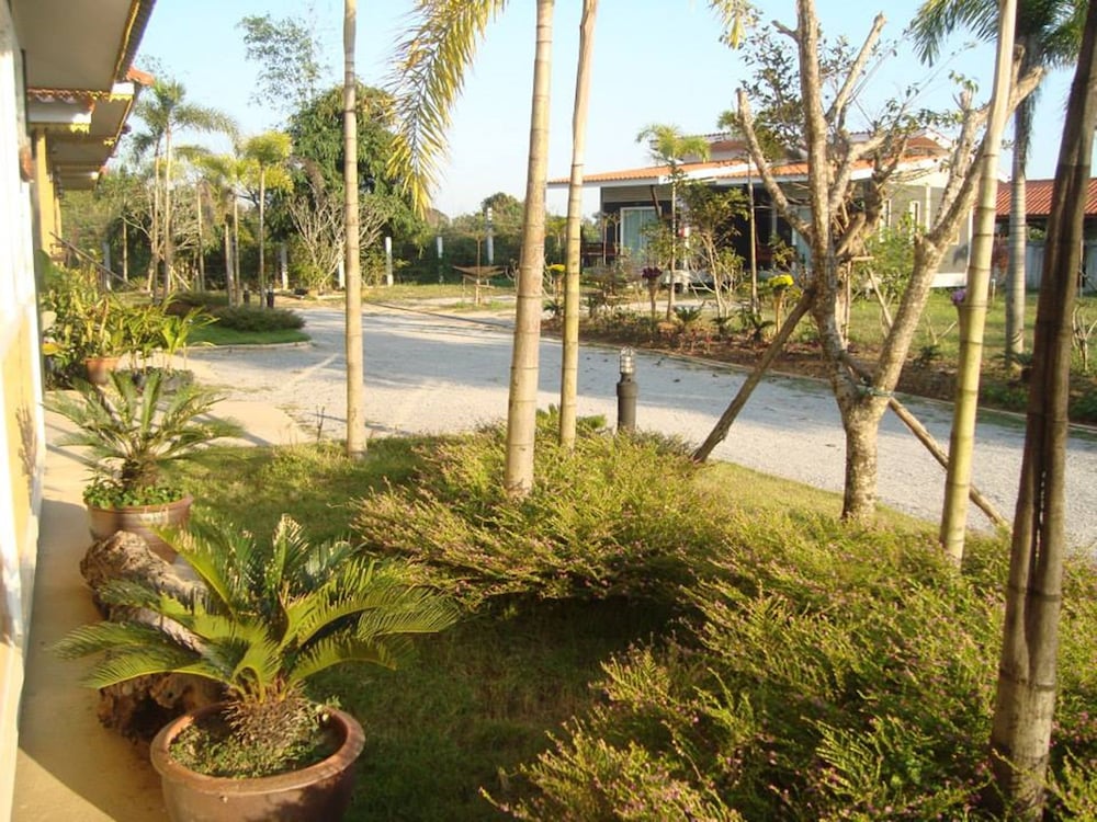 Chiang Rai Khuakrae Resort 11/64