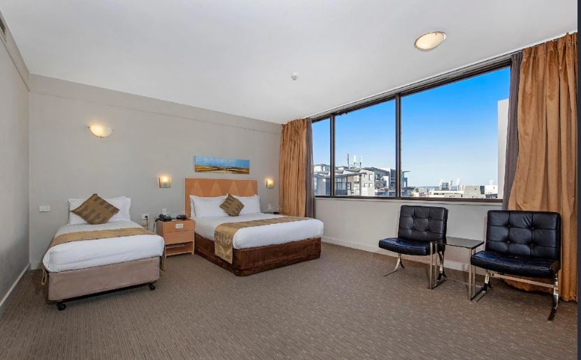 Room, 1 Queen and 1 Single Bed