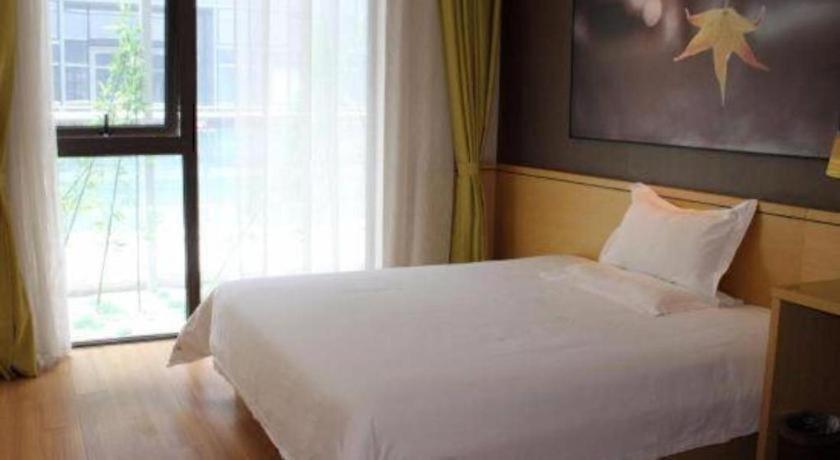 IU Hotel (Suzhou Dushu Lake Moon Bay Metro Station) 28/54