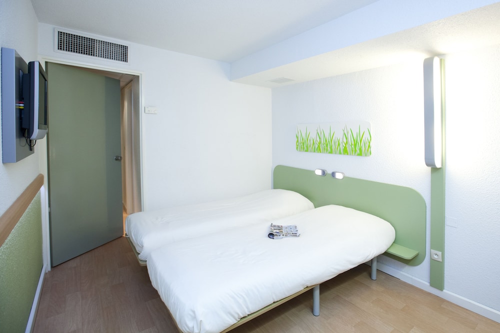 Ibis Budget Marseille Vieux Port 30/67