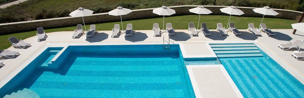 Niriides Luxury Villas 35/50