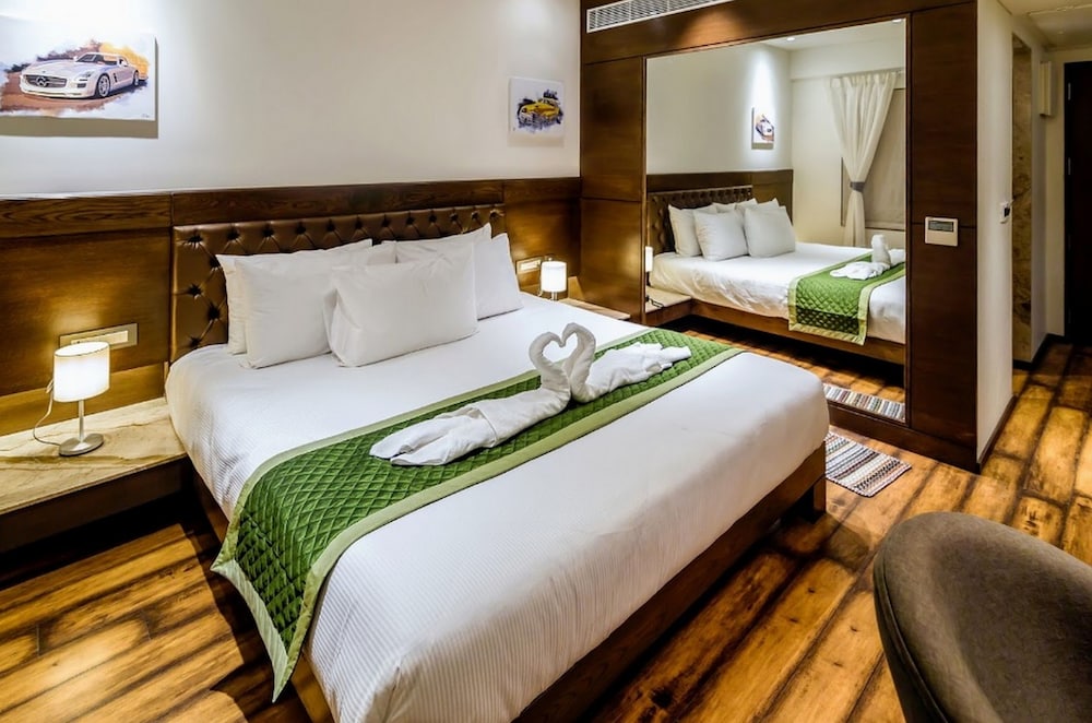 Hotel De Nada 26/43