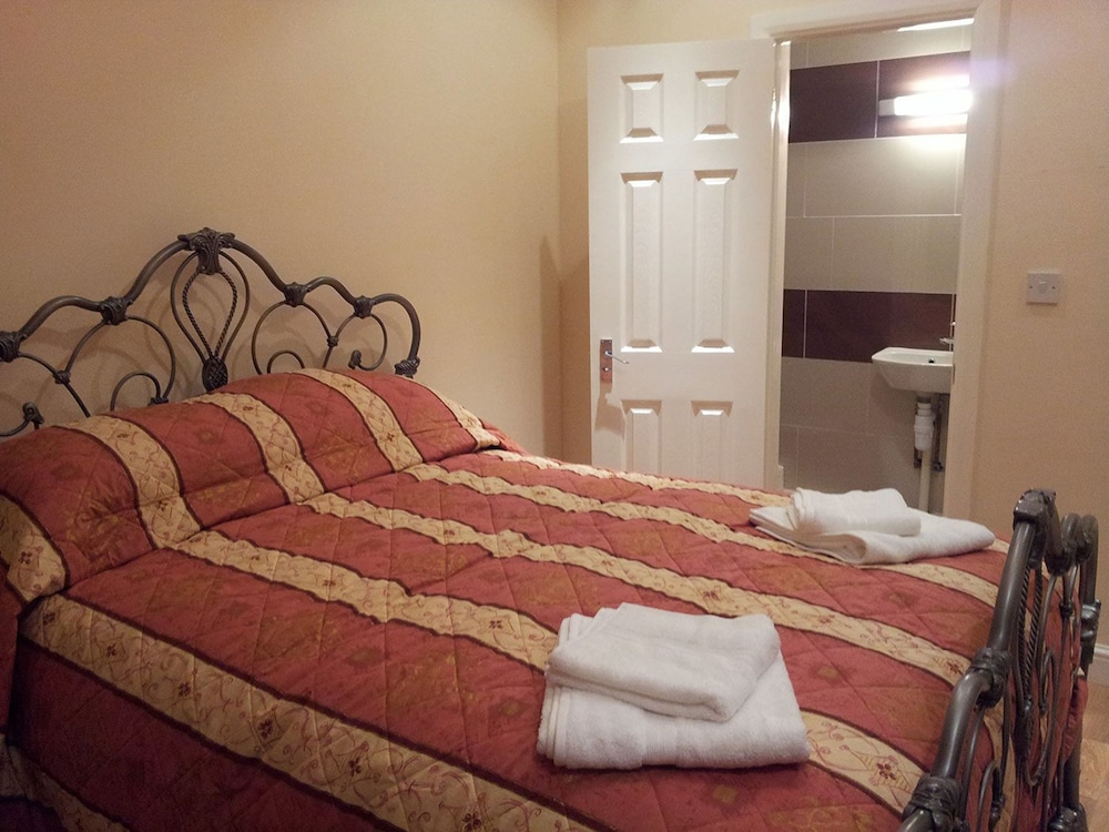 Dharma Lodge 24/47