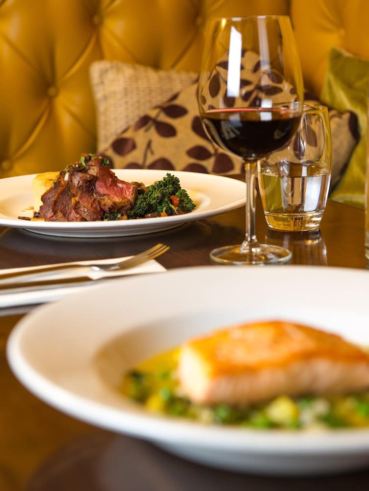 The Salty Dog Hotel & Bistro 60/71